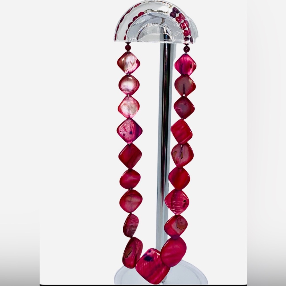 Rose Pearl Necklace!!